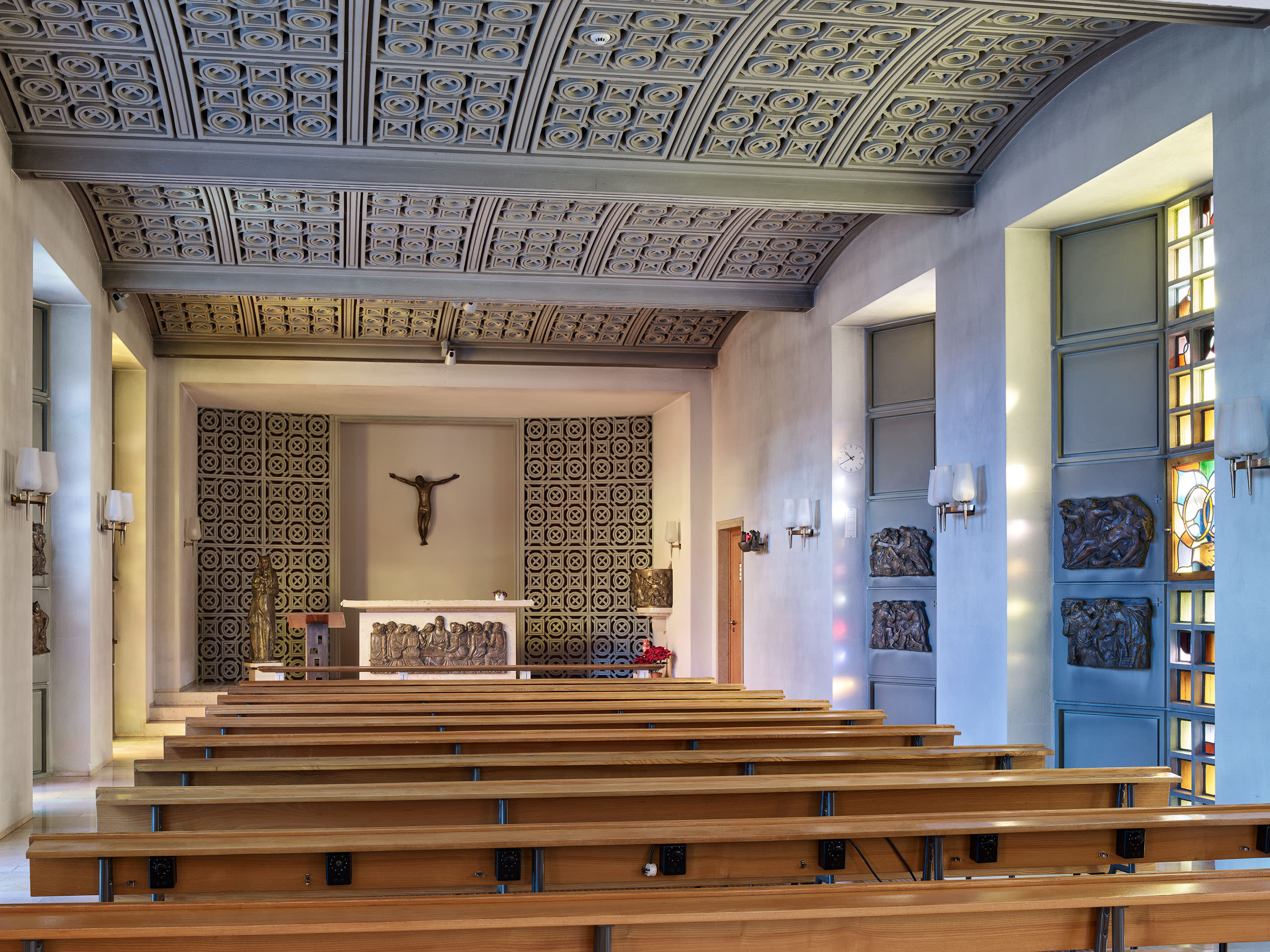 E17644 LA095 AP45 099001